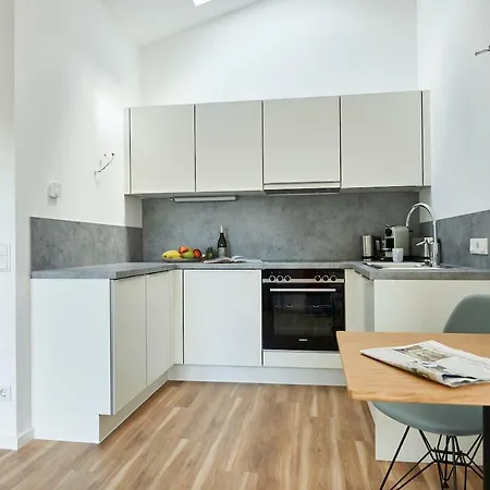 Boardinghome アパートホテル 4*